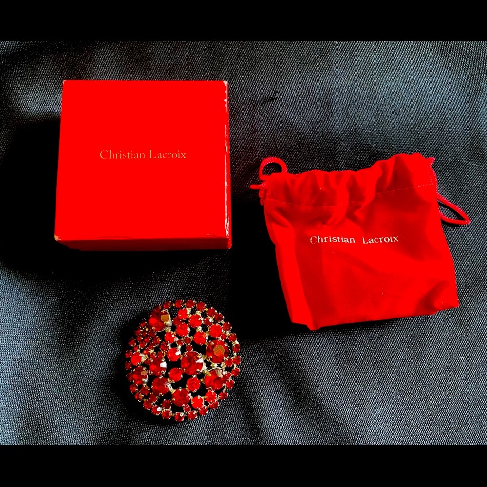 BEAUTIFUL AND RARE CHRISTIAN LACROIX FOR AVON BROOCH/PIN W/RHINESTONES MINT!!!